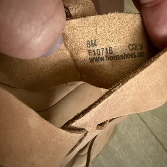 Born Tan Leather Sandals size 8 - Picture 3 of 3